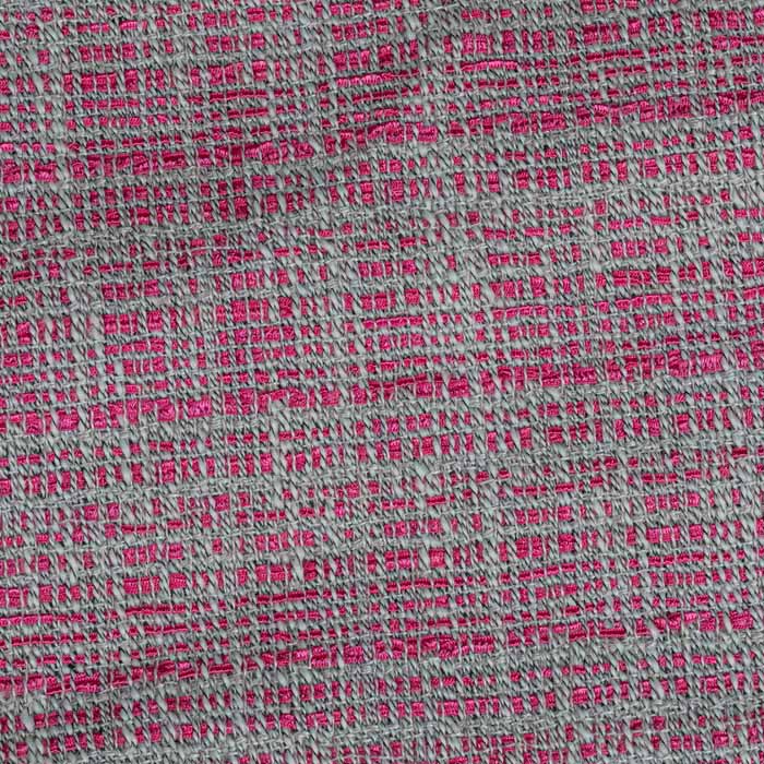 लक्झरी फॅशनसाठी हौट कौचर फॅब्रिकला प्रमुख पर्याय काय बनवते?